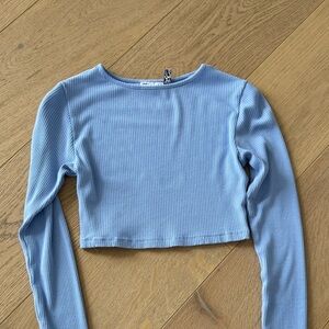 ASOS Designs Cropped Blue Ribbed Long Sleeve Woman’s size 4